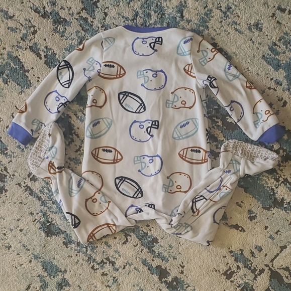 Bundle of 3 fleece footie pajamas - Picture 4 of 8